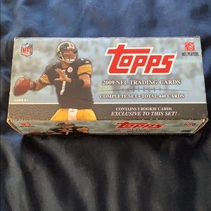 Topps 2009 NFL Trading Cards 440 CT (complete set)